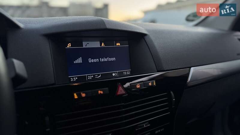 Універсал Opel Astra 2010 в Калуші