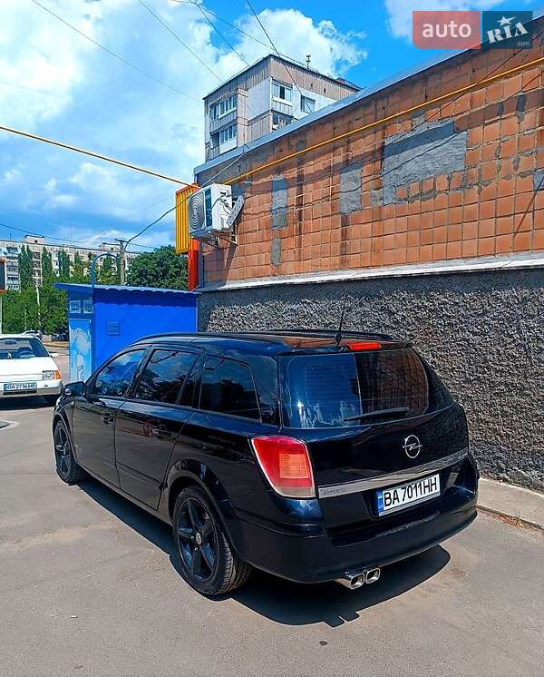 Универсал Opel Astra 2005 в Кропивницком