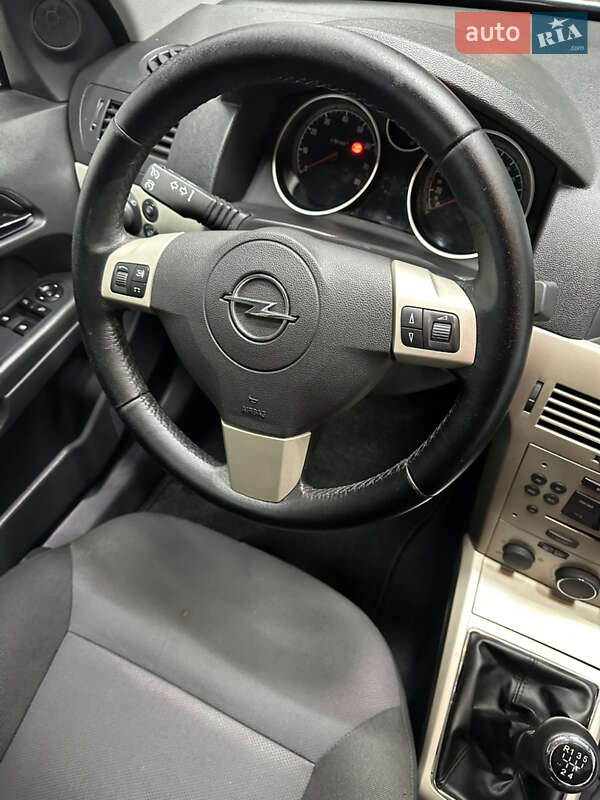 Універсал Opel Astra 2008 в Києві