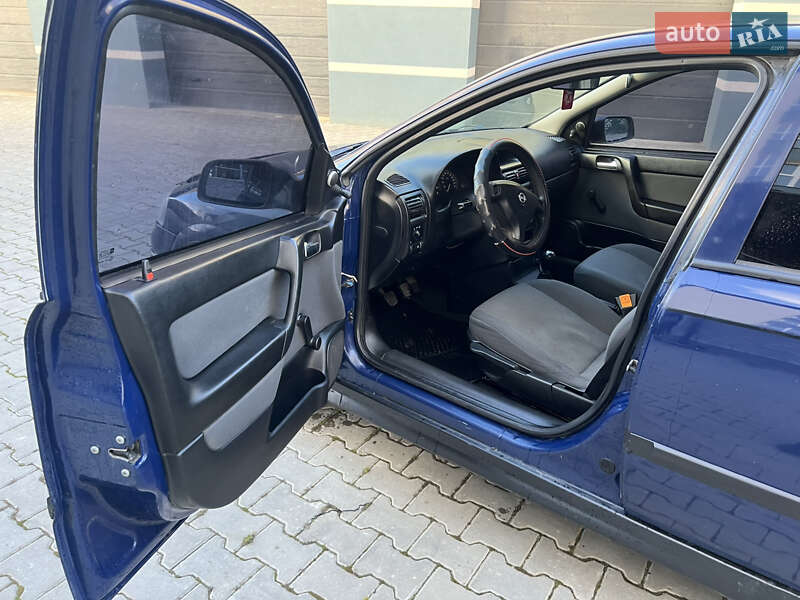 Седан Opel Astra 2007 в Изяславе