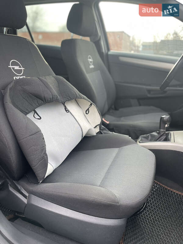 Универсал Opel Astra 2007 в Прилуках