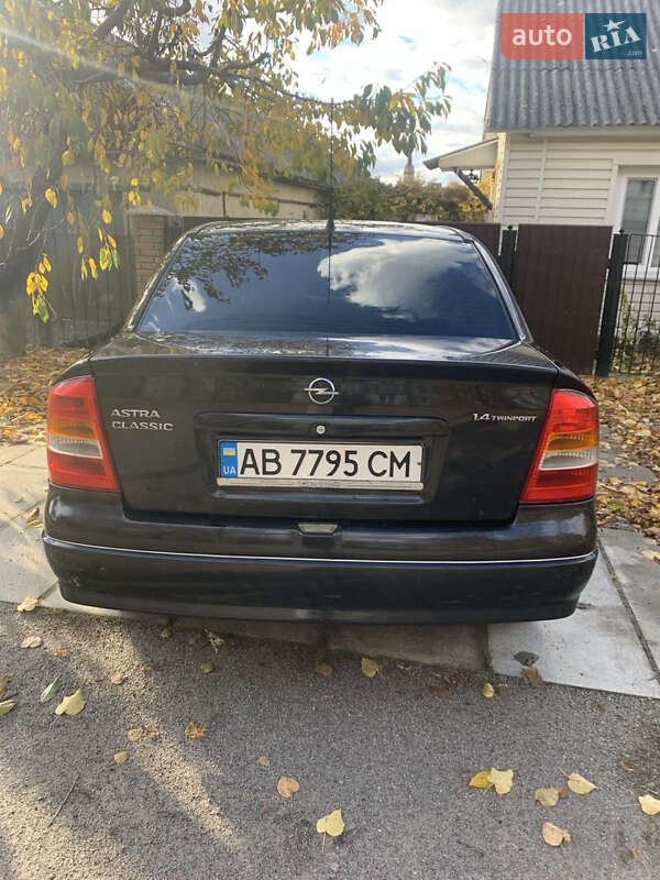 Седан Opel Astra 2006 в Гнівані