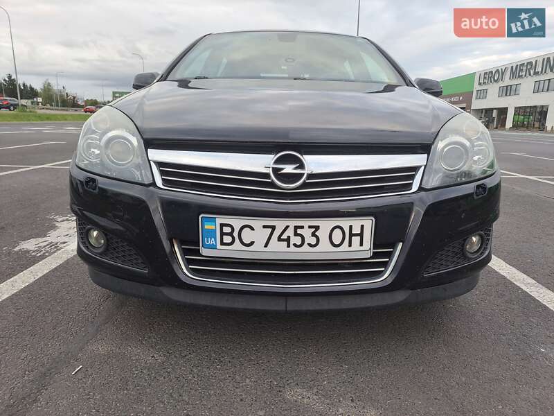 Універсал Opel Astra 2009 в Львові