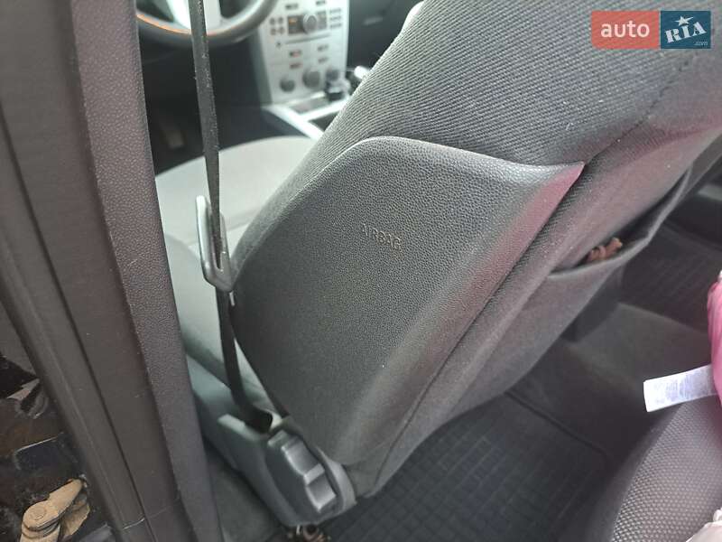 Універсал Opel Astra 2009 в Львові