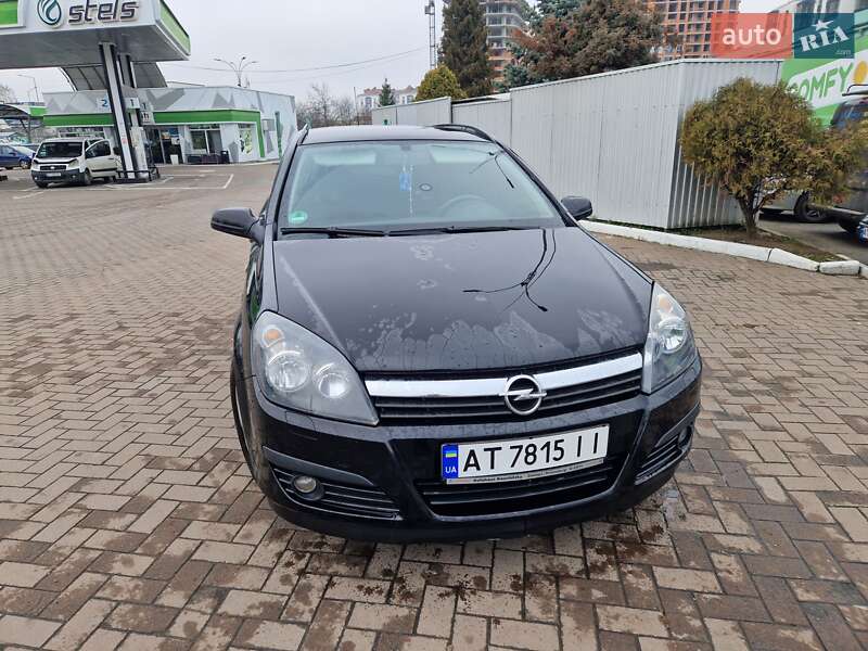 Универсал Opel Astra 2005 в Ивано-Франковске