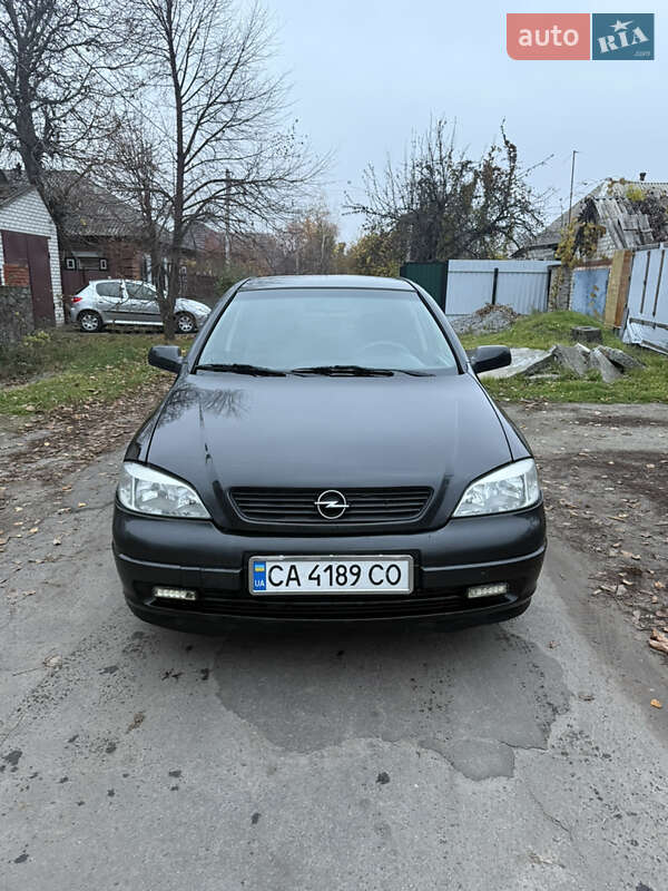 Седан Opel Astra 2008 в Кременчуці фото 2 Седан Opel Astra 2008 в Кременчуці