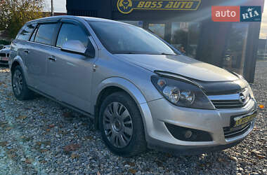 Універсал Opel Astra 2010 в Коломиї