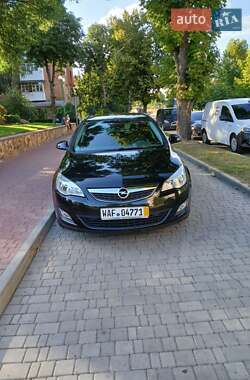 Универсал Opel Astra 2012 в Виннице
