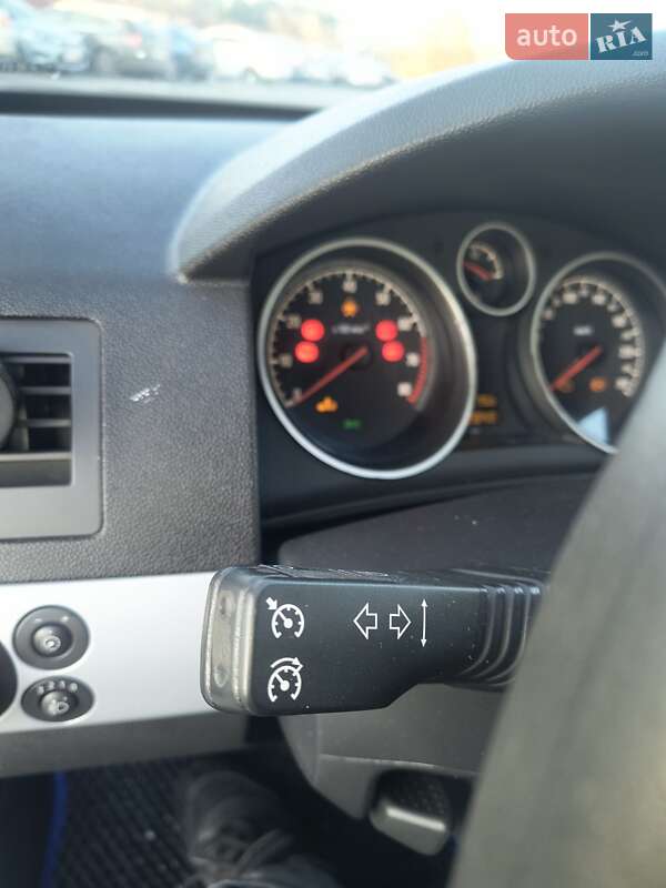 Универсал Opel Astra 2005 в Чернигове