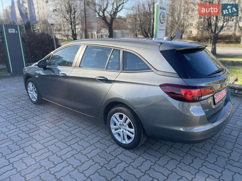 Универсал Opel Astra 2019 в Луцке