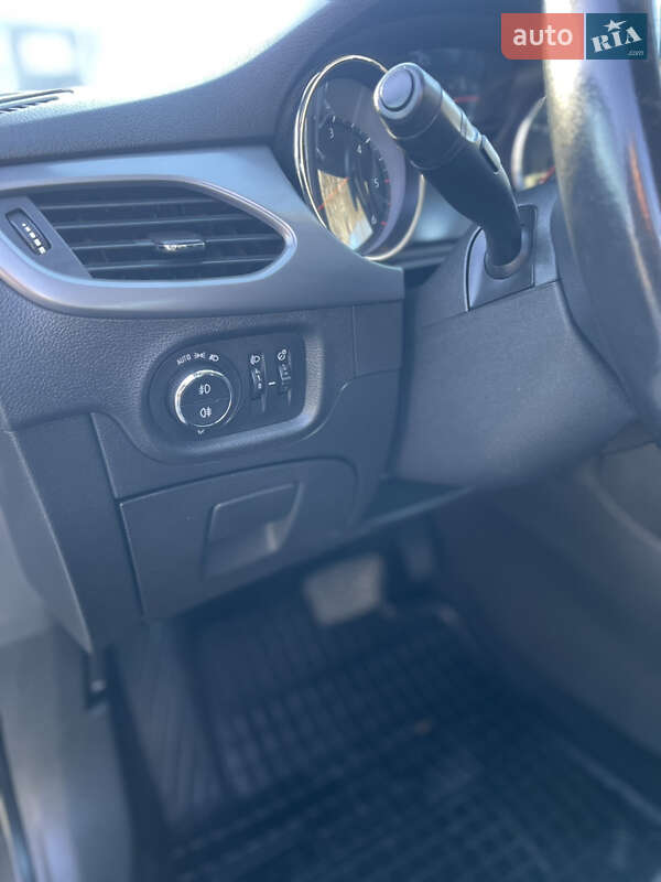 Универсал Opel Astra 2019 в Луцке