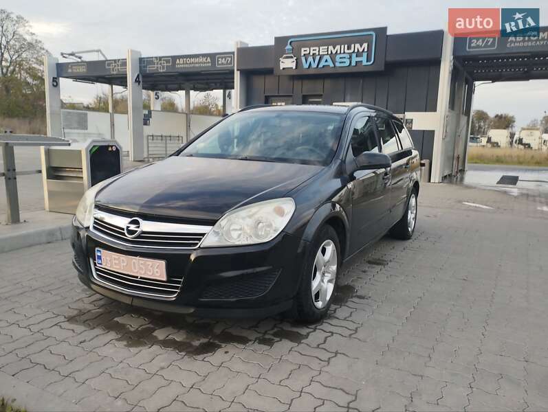 Универсал Opel Astra 2007 в Радехове