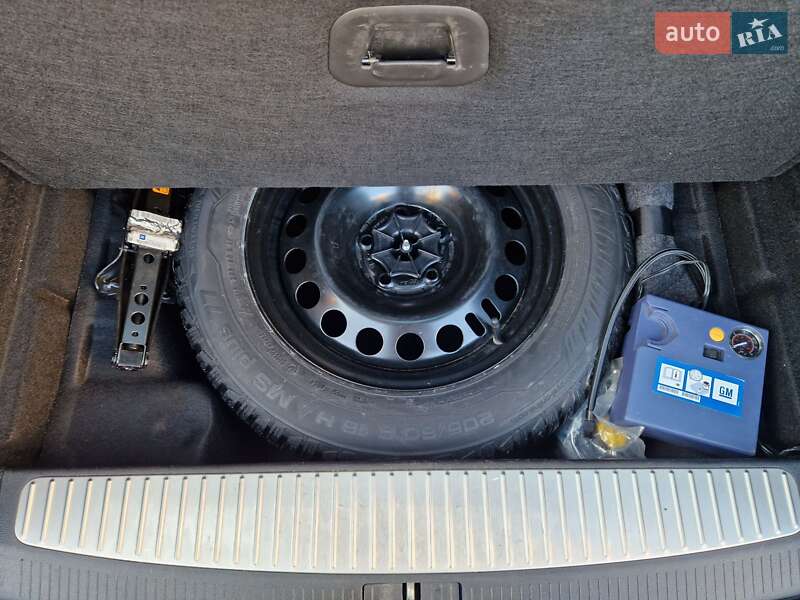 Універсал Opel Astra 2012 в Києві