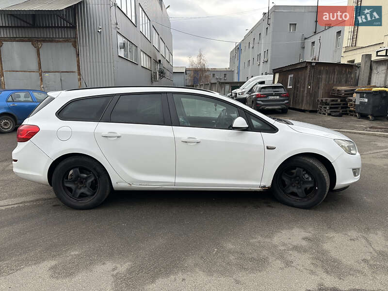 Универсал Opel Astra 2011 в Киеве фото 5 Универсал Opel Astra 2011 в Киеве