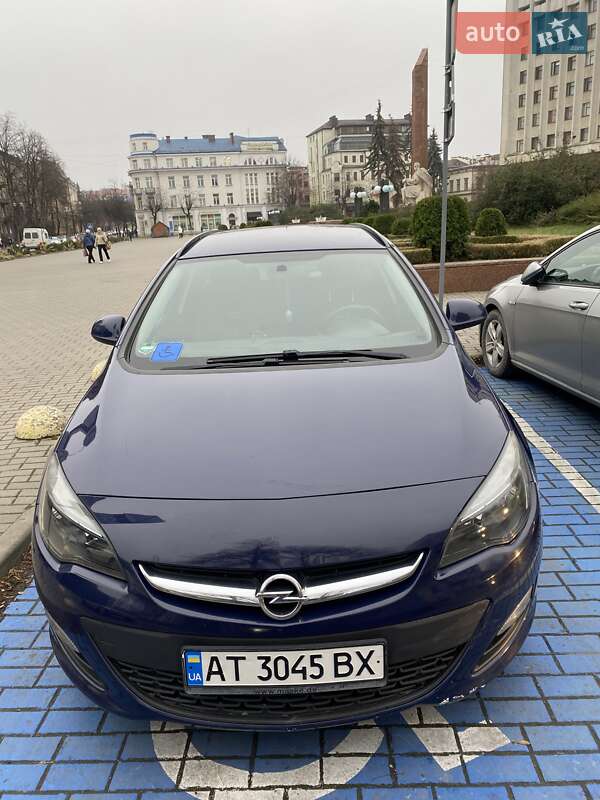 Opel Astra 2013