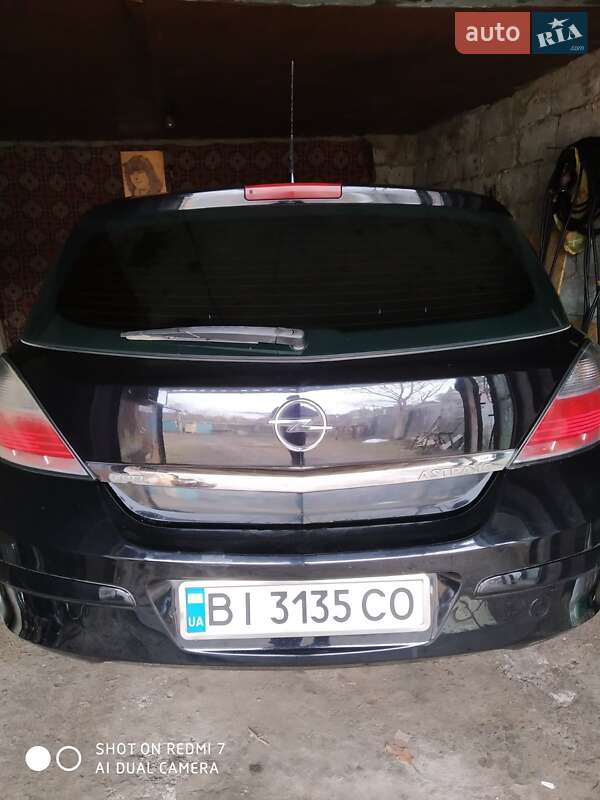 Хэтчбек Opel Astra 2007 в Полтаве