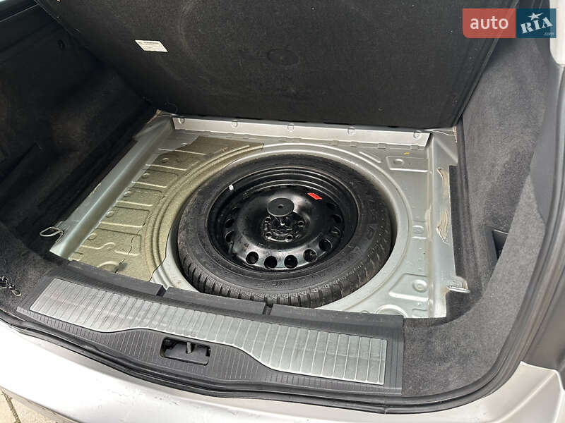 Универсал Opel Astra 2009 в Луцке