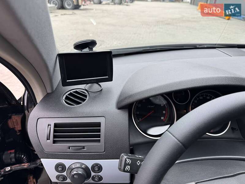 Универсал Opel Astra 2005 в Ковеле