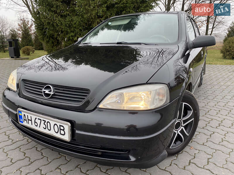 Седан Opel Astra 2007 в Ивано-Франковске