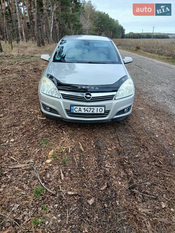 Opel Astra 2007