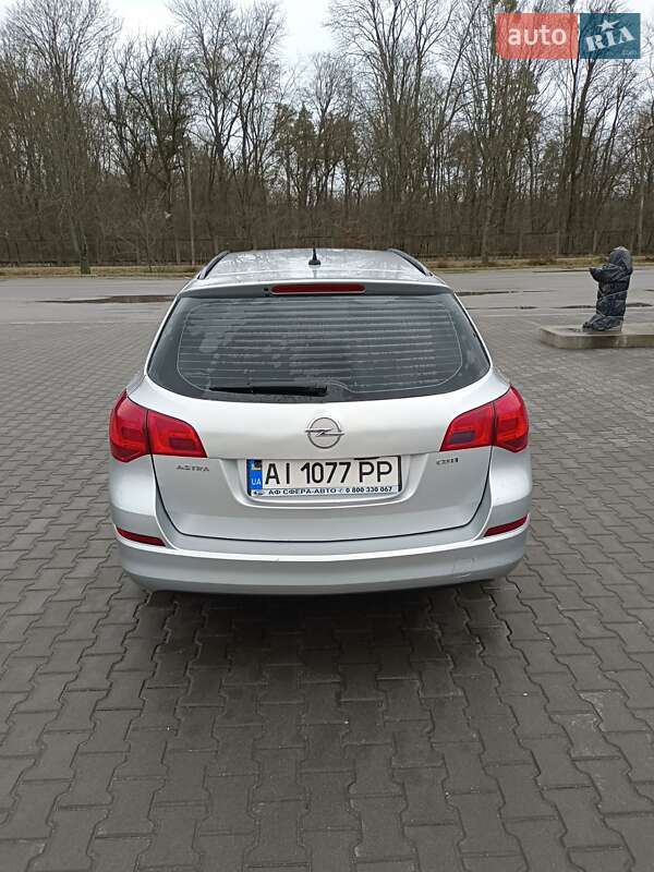 Универсал Opel Astra 2011 в Белой Церкви