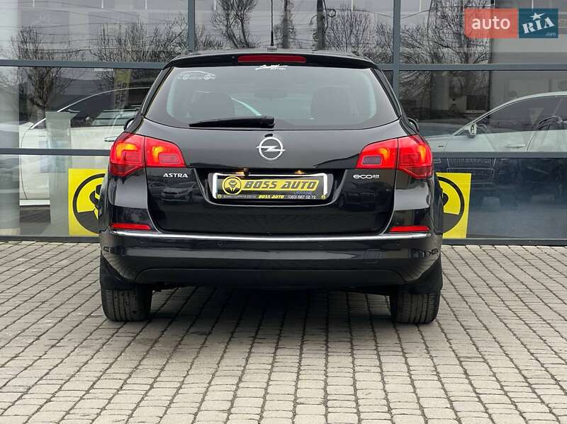 Универсал Opel Astra 2015 в Ивано-Франковске