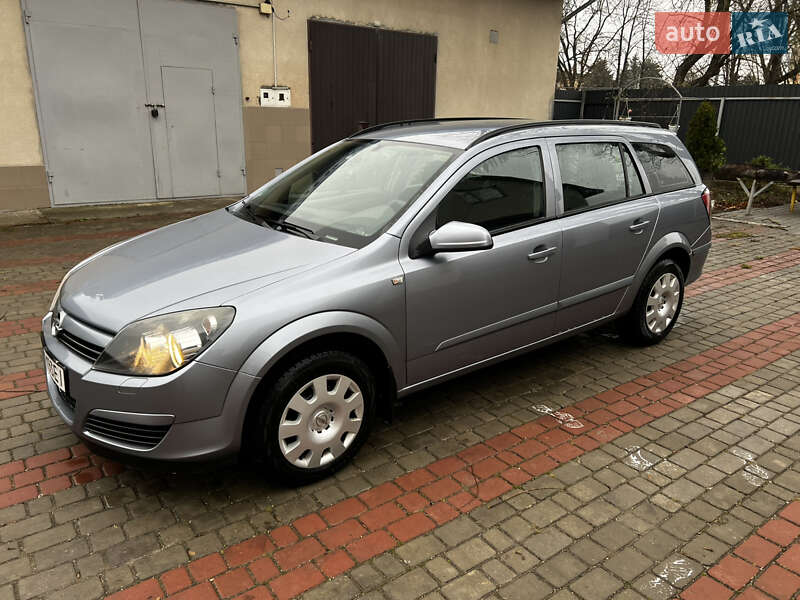 Універсал Opel Astra 2004 в Чорткові
