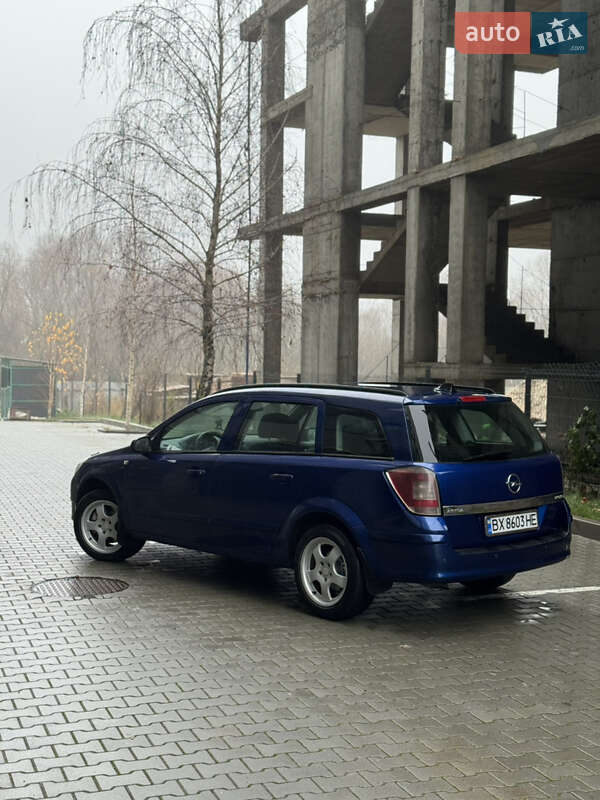 Универсал Opel Astra 2006 в Хмельницком