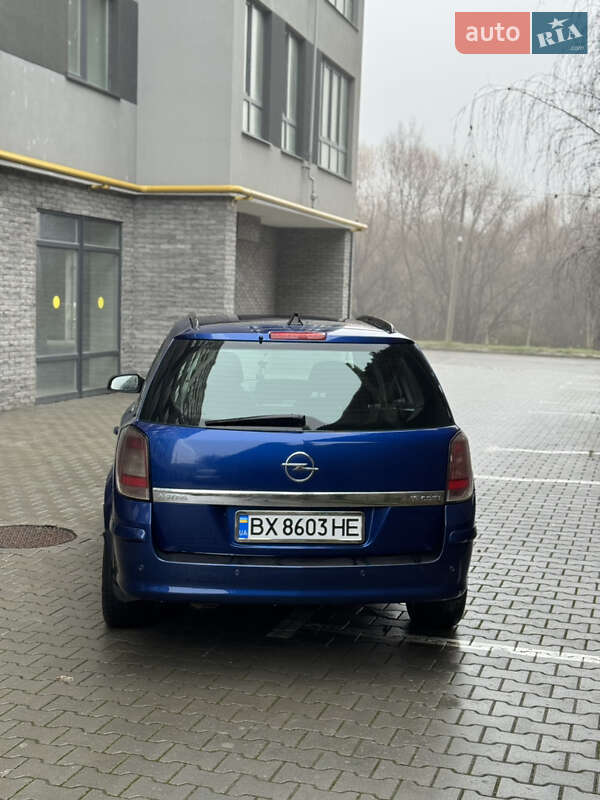 Универсал Opel Astra 2006 в Хмельницком