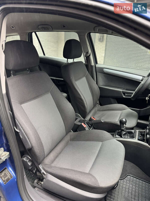 Универсал Opel Astra 2006 в Хмельницком