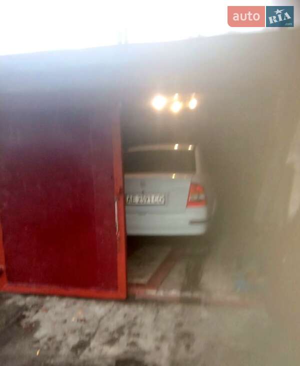 Седан Opel Astra 2008 в Терновке