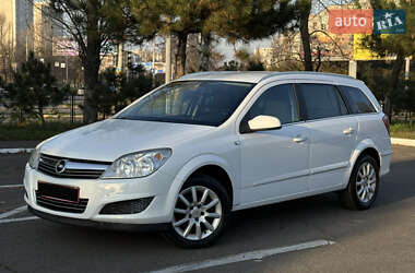 Универсал Opel Astra 2008 в Одессе