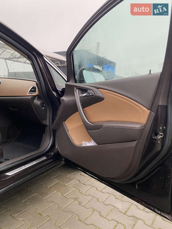 Универсал Opel Astra 2012 в Летичеве