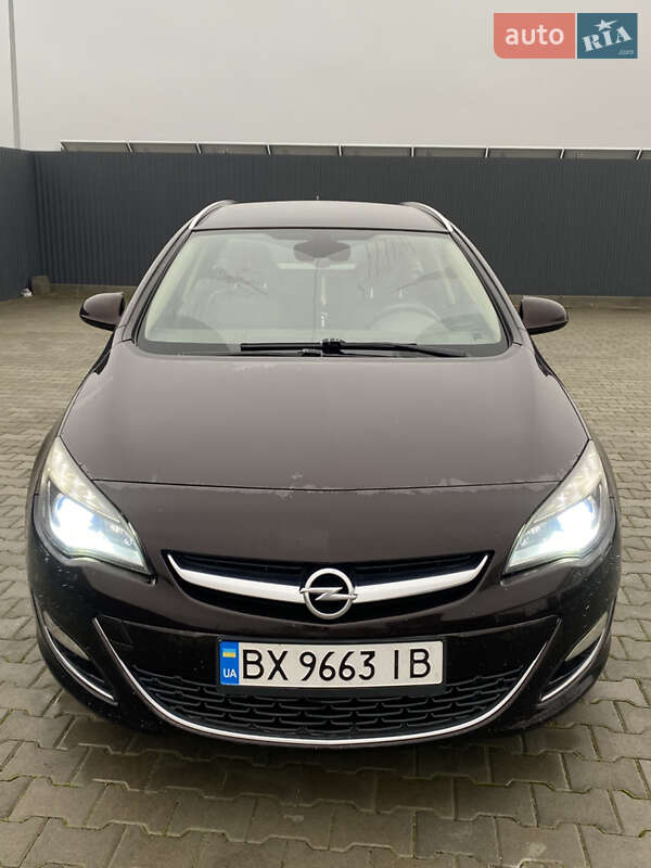 Универсал Opel Astra 2012 в Летичеве