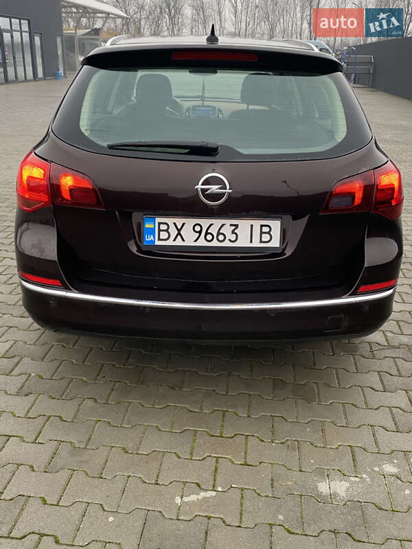 Универсал Opel Astra 2012 в Летичеве
