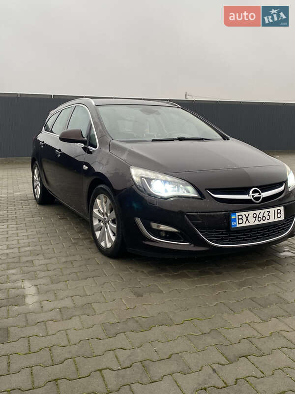 Универсал Opel Astra 2012 в Летичеве