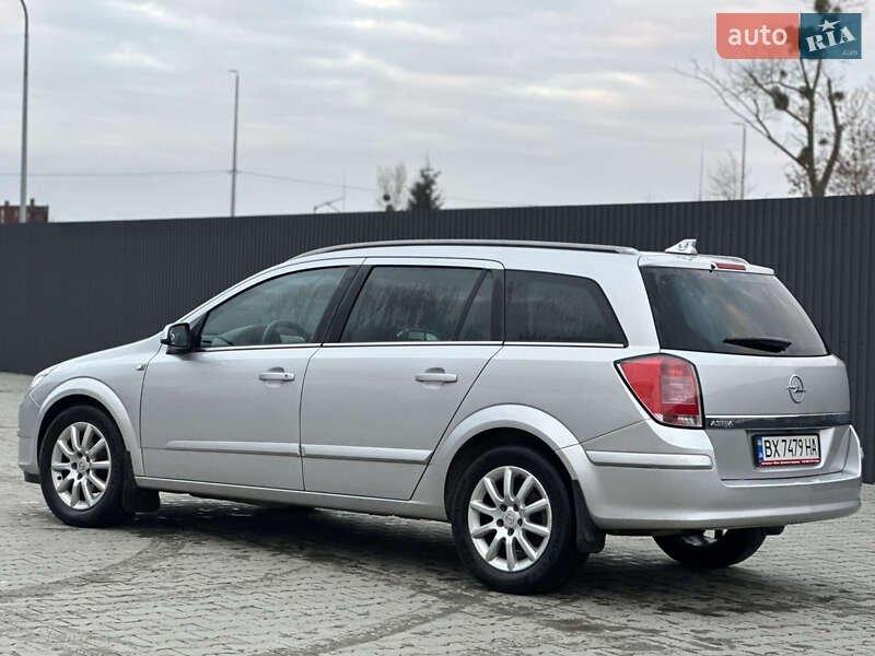 Универсал Opel Astra 2005 в Хмельницком