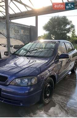 Хэтчбек Opel Astra 1998 в Тлумаче