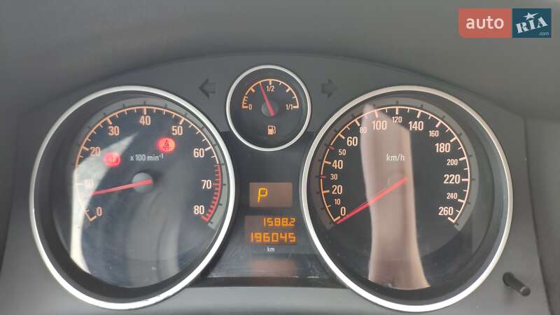 Хэтчбек Opel Astra 2008 в Южноукраинске