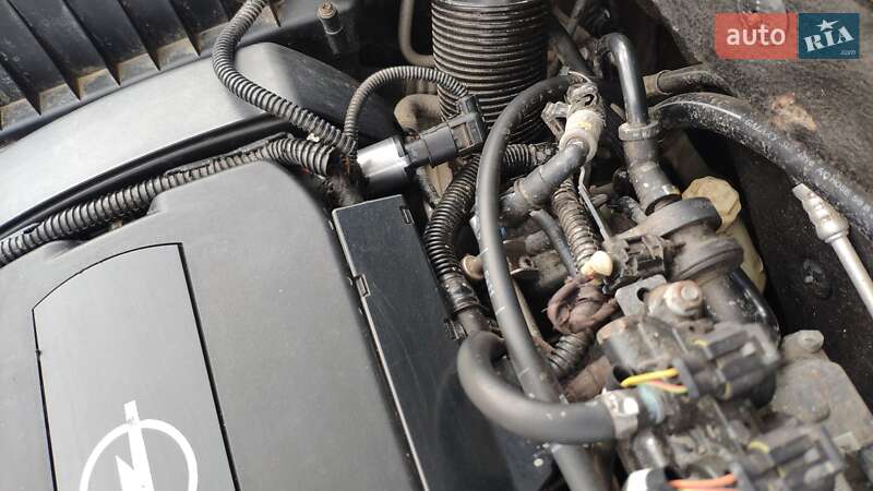 Хэтчбек Opel Astra 2008 в Южноукраинске