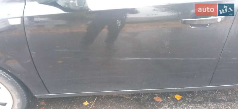 Универсал Opel Astra 2005 в Ужгороде