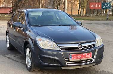 Хэтчбек Opel Astra 2008 в Полтаве