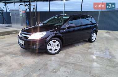 Хетчбек Opel Astra 2009 в Ужгороді