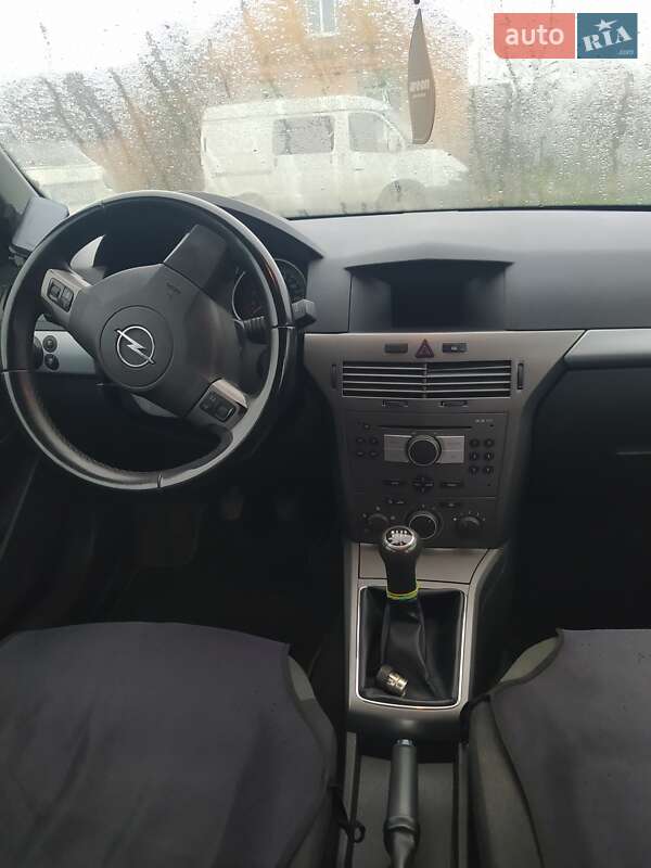 Универсал Opel Astra 2005 в Бердичеве