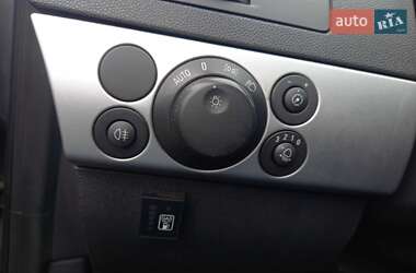 Універсал Opel Astra 2009 в Черкасах