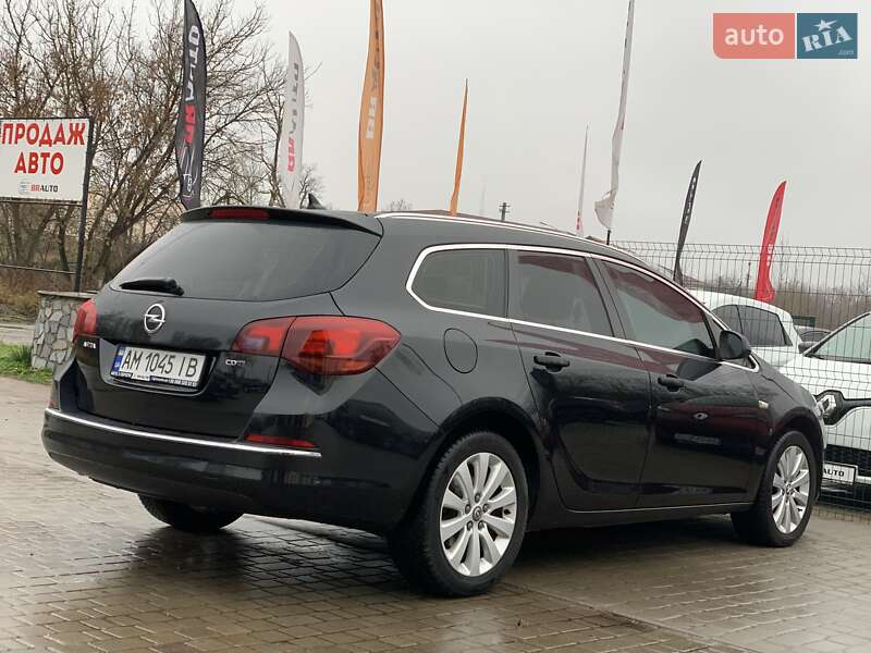 Универсал Opel Astra 2014 в Бердичеве