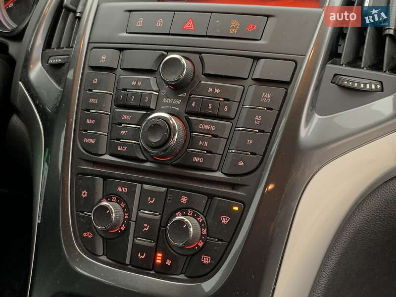 Универсал Opel Astra 2014 в Бердичеве