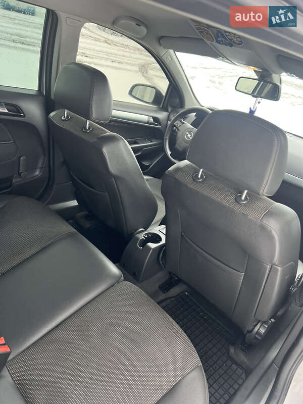 Универсал Opel Astra 2009 в Львове