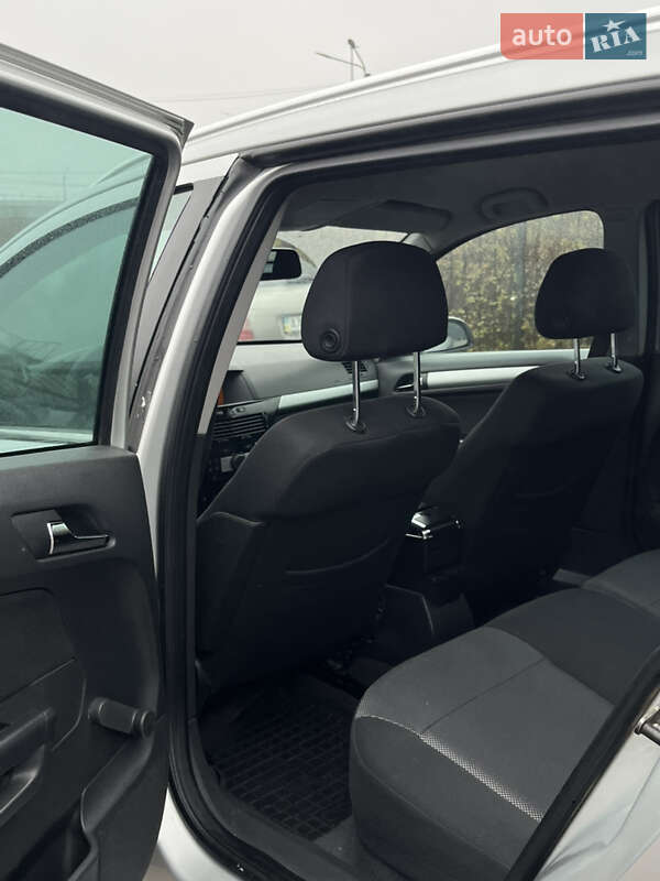 Универсал Opel Astra 2010 в Киеве фото 12 Универсал Opel Astra 2010 в Киеве