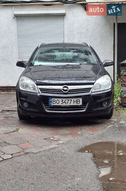 Універсал Opel Astra 2008 в Тернополі